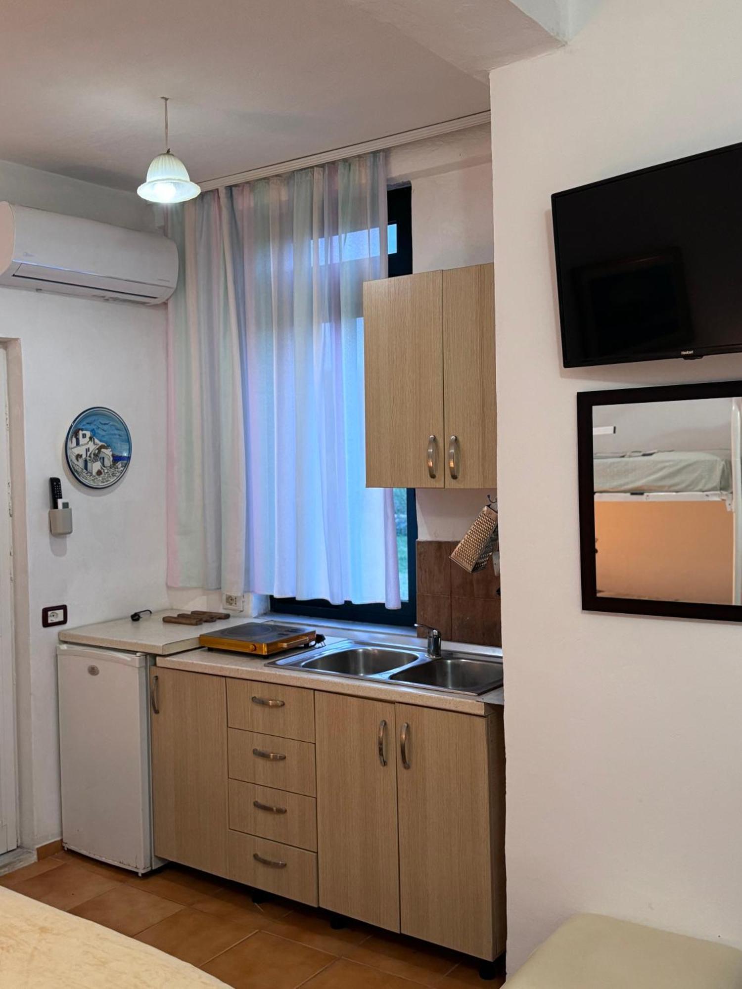 Joni'S Guest House Spille Bagian luar foto